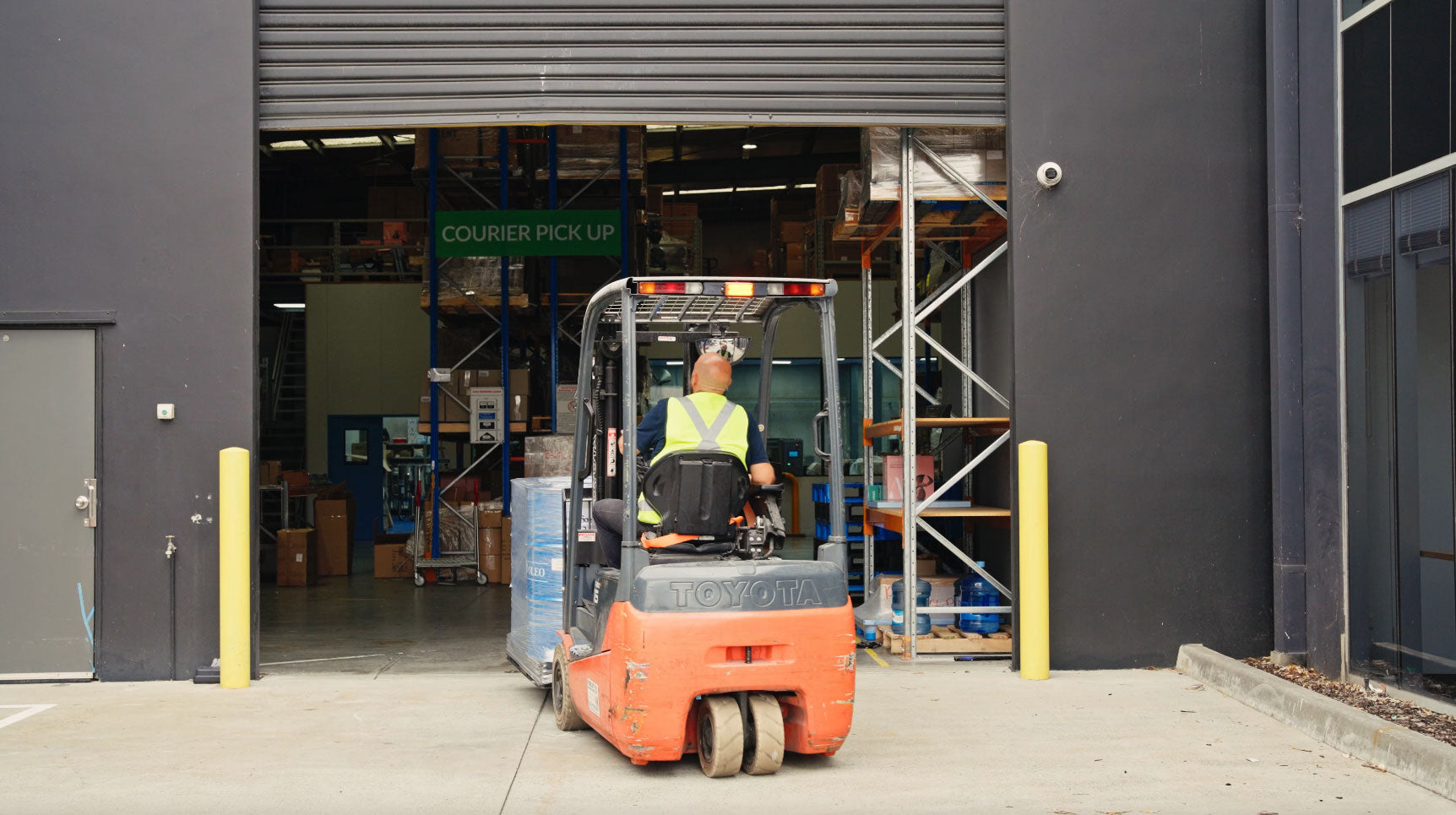 Container Unloading & Palletisation